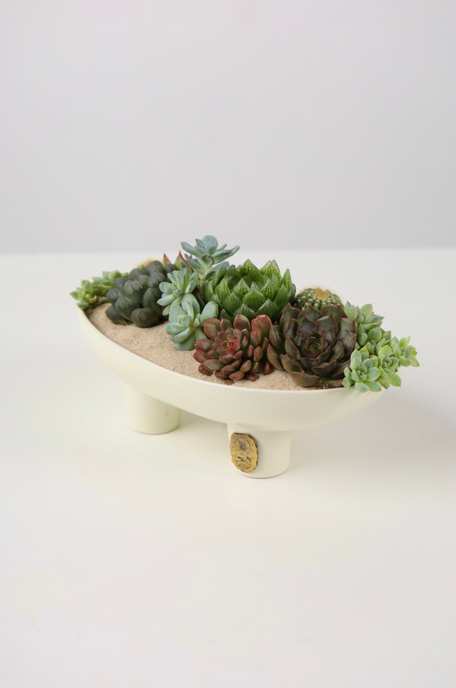 White Ceramic pot